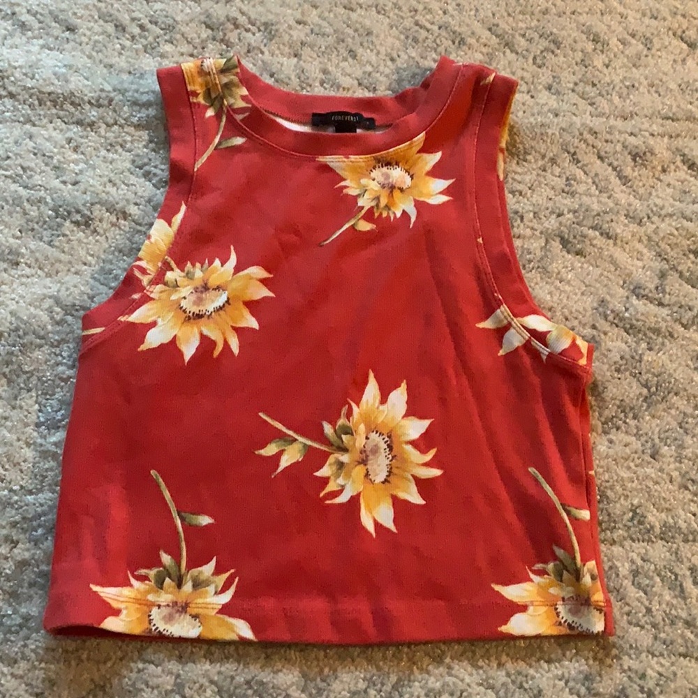 RED FLORAL RIBBED CROP TOP FOREVER 21